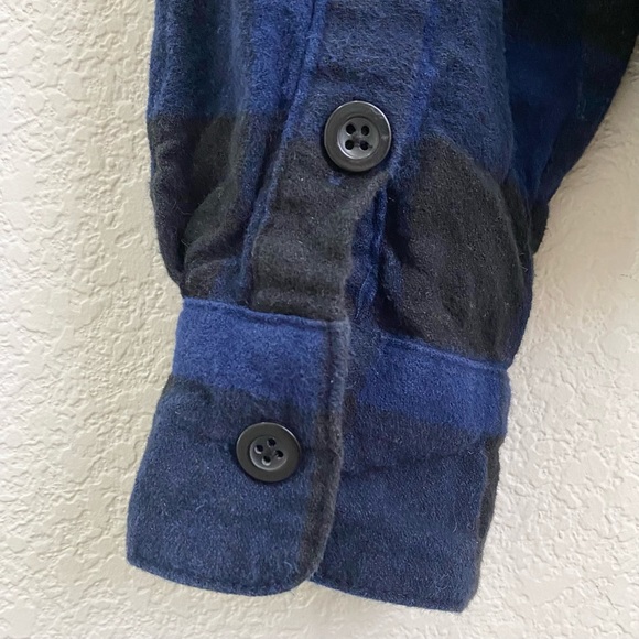 WILD FABLE Navy Buffalo Check Plaid Flannel Cropped Button Down Shirt Size XL - Picture 10 of 14